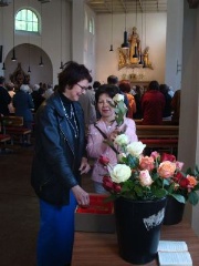 Rosenverkauf zu Muttertag in St. Otto