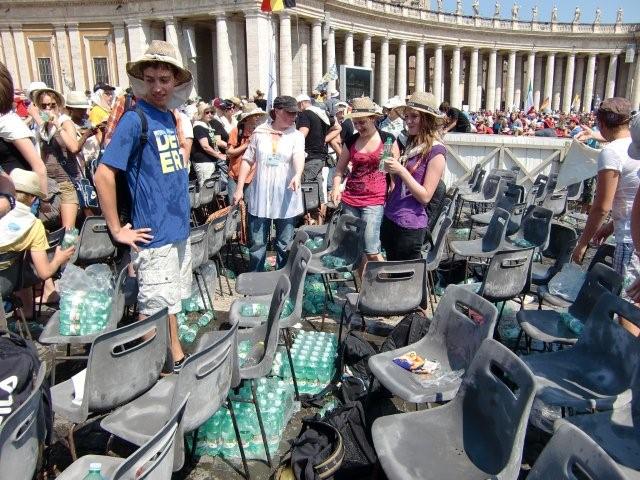 Wasserschlacht nach der Papstaudienz