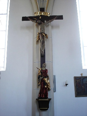 Kreuz_mit_Pieta