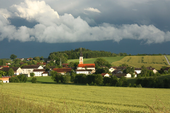 2012 Dorf nach Gewitter