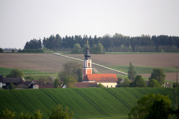 2012 Kirche von Thal her