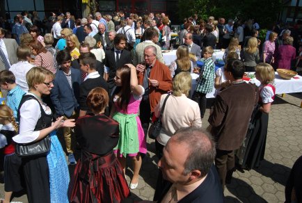 „Impressionen“ vom Stehempfang im Brunnenhof