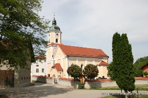 Filialkirche Steinkirchen Aussenansicht