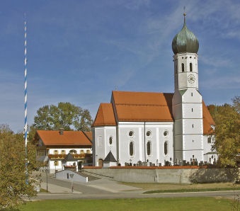 Ansicht außen Pfarrkirche St. Emmeram