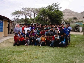 Peru Schwester Rebecca Kindergruppe