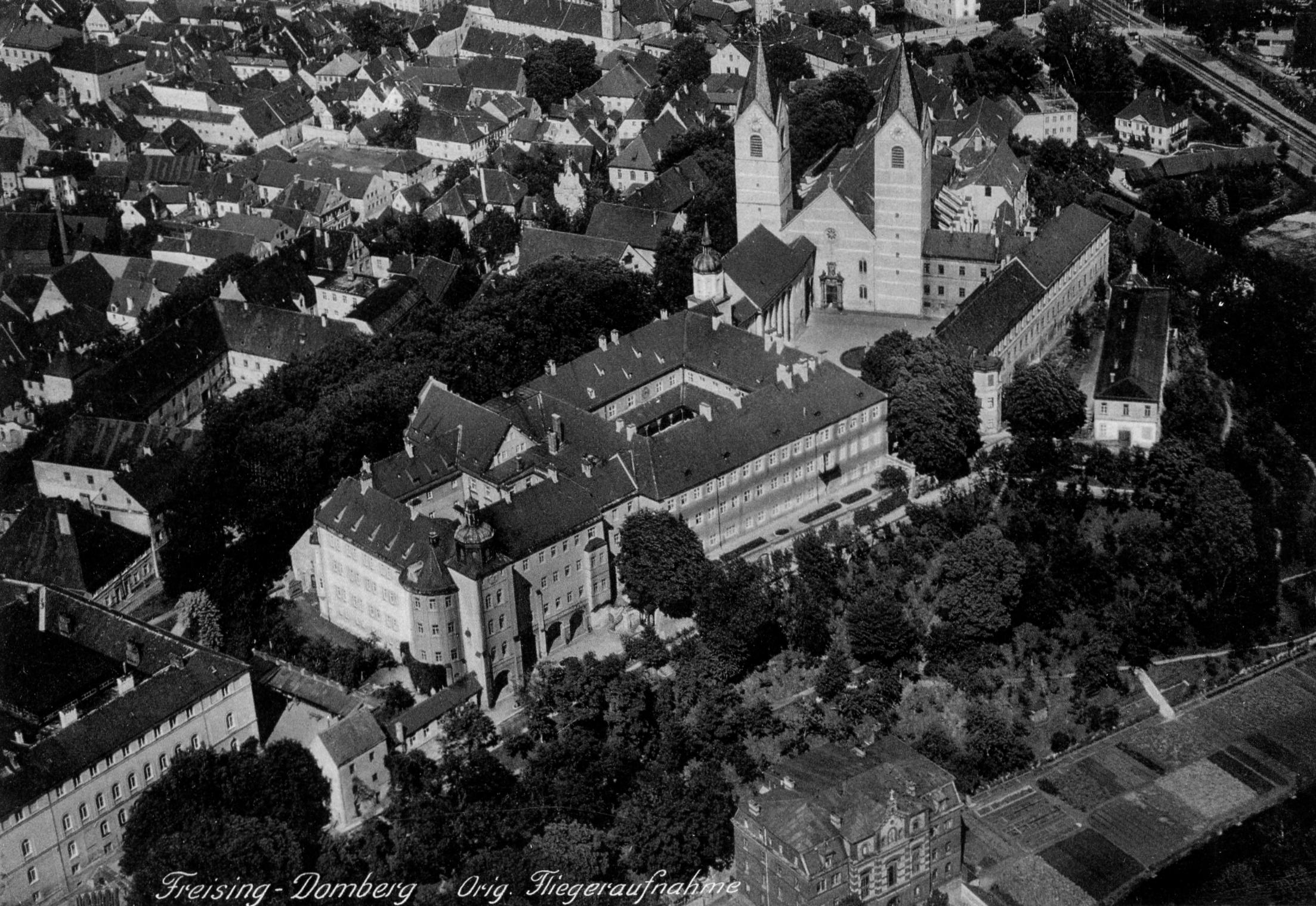 Domberg von Südwesten, Luftaufnahme, 1935