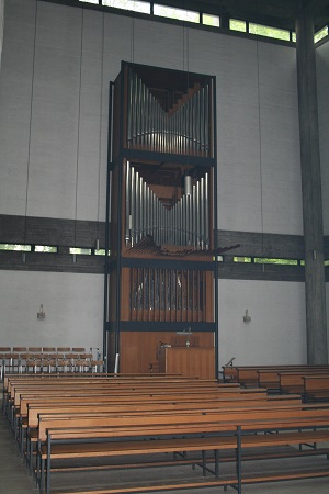 Orgel in St. Karl Borromäus in  München-Forstenried