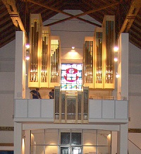 Orgel der Pfarrkirche Zum Heiligsten Erlöser in Traunreut