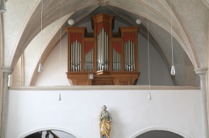 Orgel der Filialkirche St. Leonhard in Greimharting, Pfarrei Prien am Chiemsee-Mariä Himmelfahrt