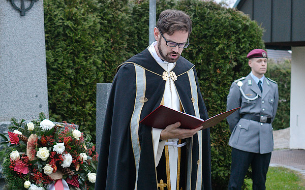 Volkstrauertag Pfarrei St. Johannes der Täufer Aspertsham 2014