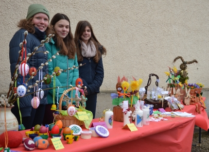 2015 Firmung Basteln für den Osterbazar 03_430