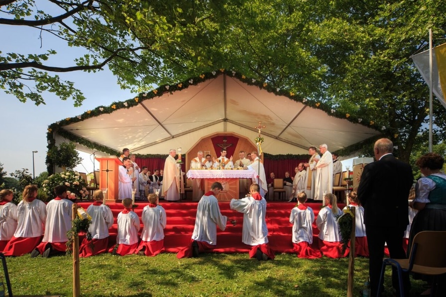 altar