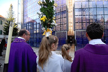 Öffnung der Heiligen Pforte in Herz Jesu München