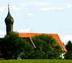 Höhenberg_Kapelle v. Süden<br/>Sr. Eva Maria