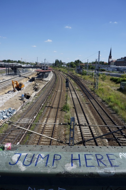 Sbahnbrücke_Jump here