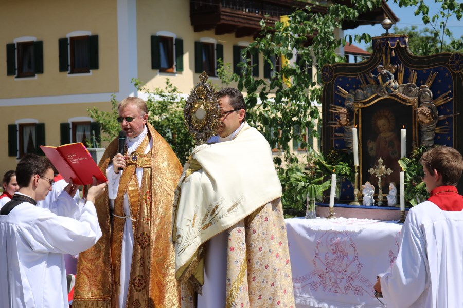 altar