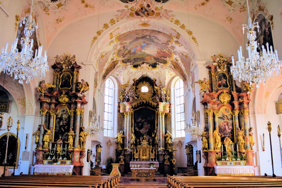 Pfarrkirche St. Peter und Paul Mittenwald Innenaufnahme
