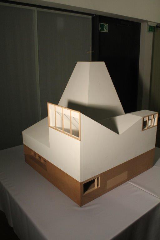 Modell der neuen Kirche 2