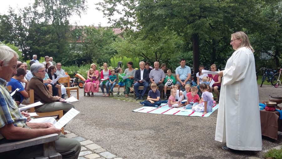 20170723 Familien-Wortgottesfeier im Pfarrgarten 03