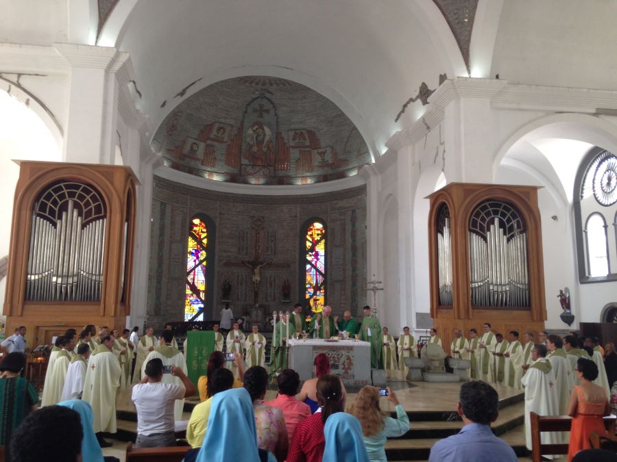 Gottesdienst in der Kathedrale von Portoviejo