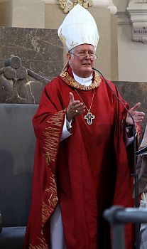 Bischof Friedhelm Hofmann