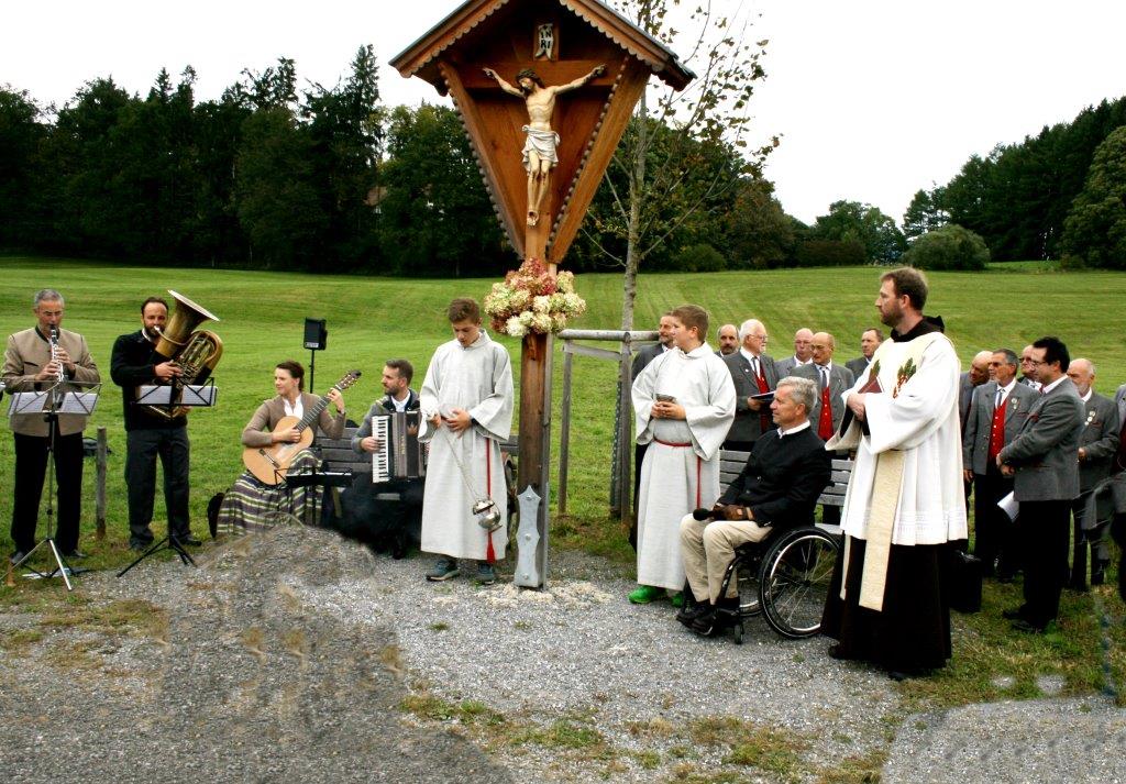 Auch die Musik spielte auf.