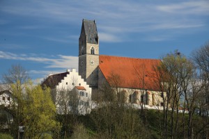 Pfarrkirche Mariä Himmelfahrt Pürten