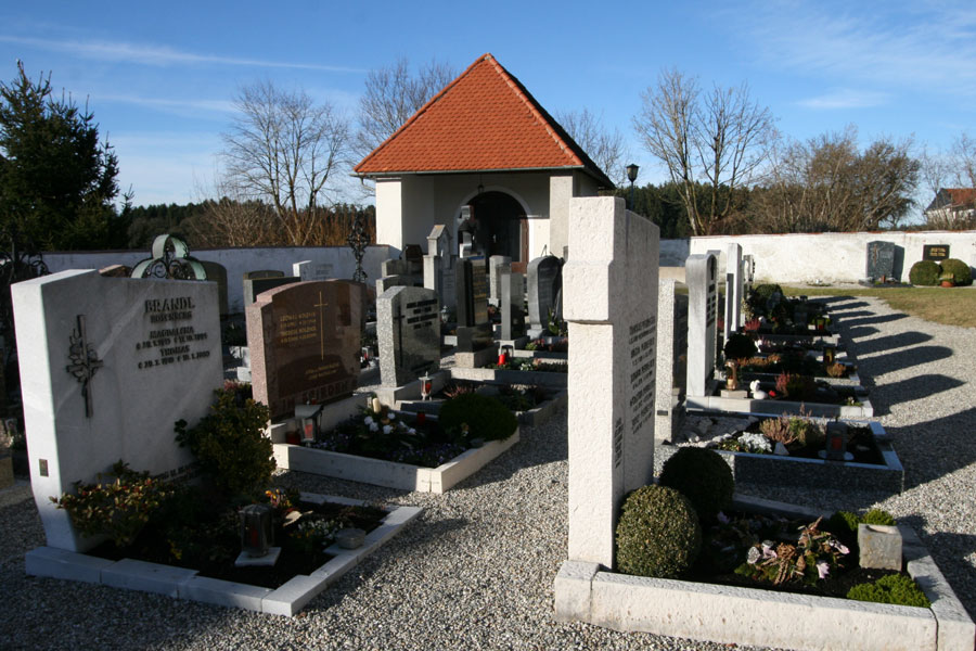 Bild_Oberfeldkirchen_Friedhof