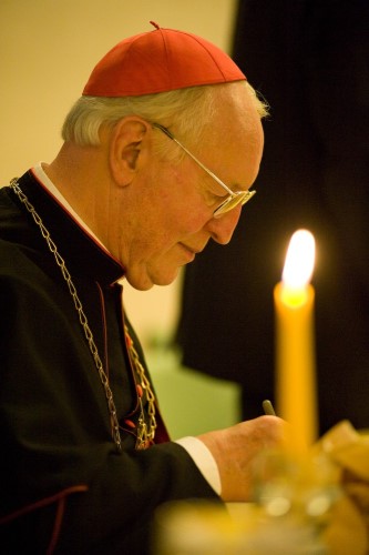 Kardinal Wetter feiert sein 25-jähriges Jubiläum als Oberhirte des Erzbistums bei einem Empfang am 8. Dezember 2007 im Kardinal-Wendel-Haus in München