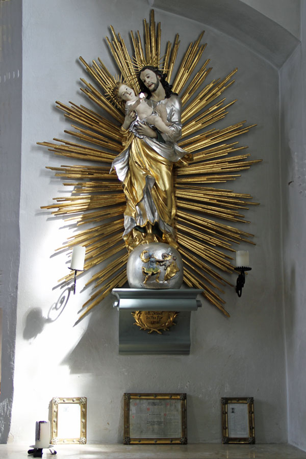 Bild_Lindach_Altar_rechts
