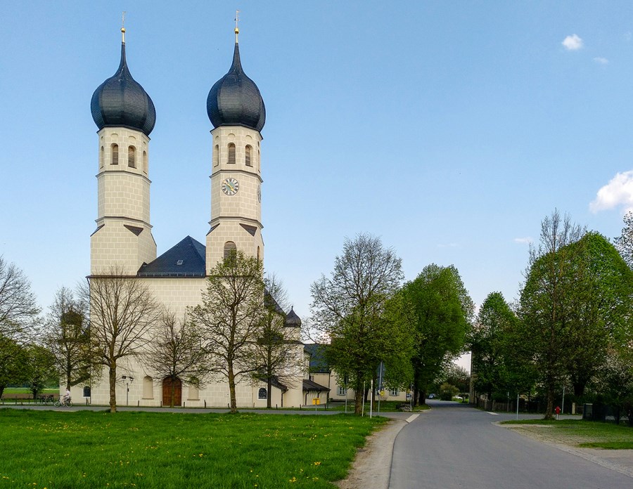 Kirche_Weihenlinden