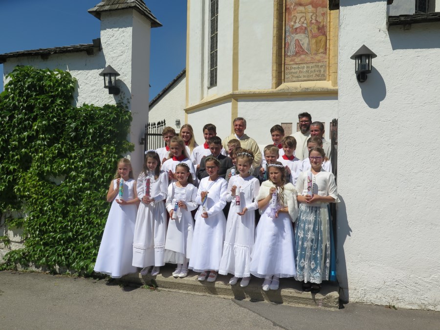 Die Kommunionkinder von St. Leonhard am Wonneberg