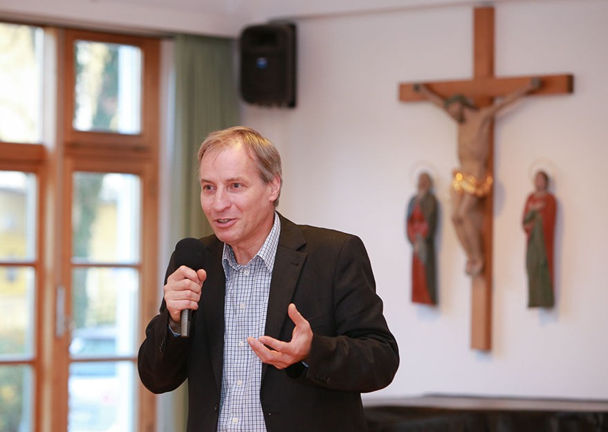 Professor Andreas M. Weiß vom Fachbereich Praktische Theologie der Universität Salzburg