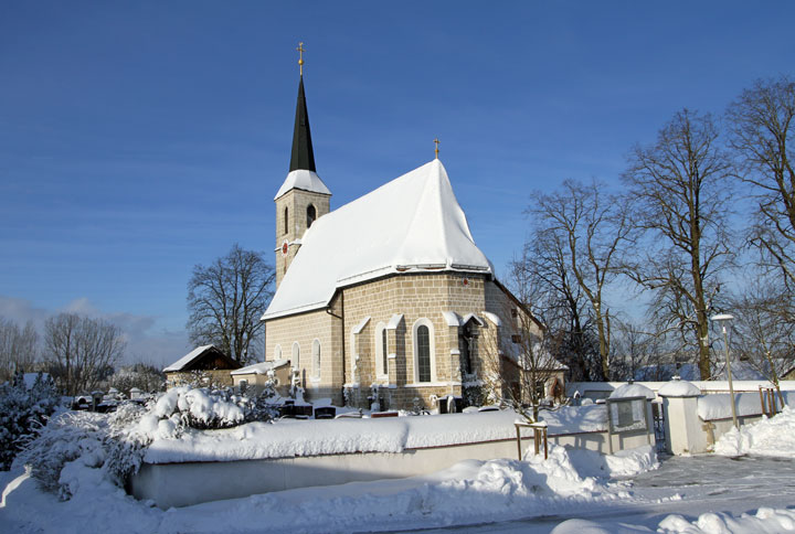 Kirche St. Peter & Paul Lindach Winter