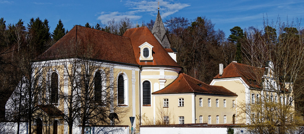 Wieskirche Freising im Frühling