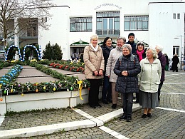 Osterbrunnen am Rathausplatz Ottobrunn