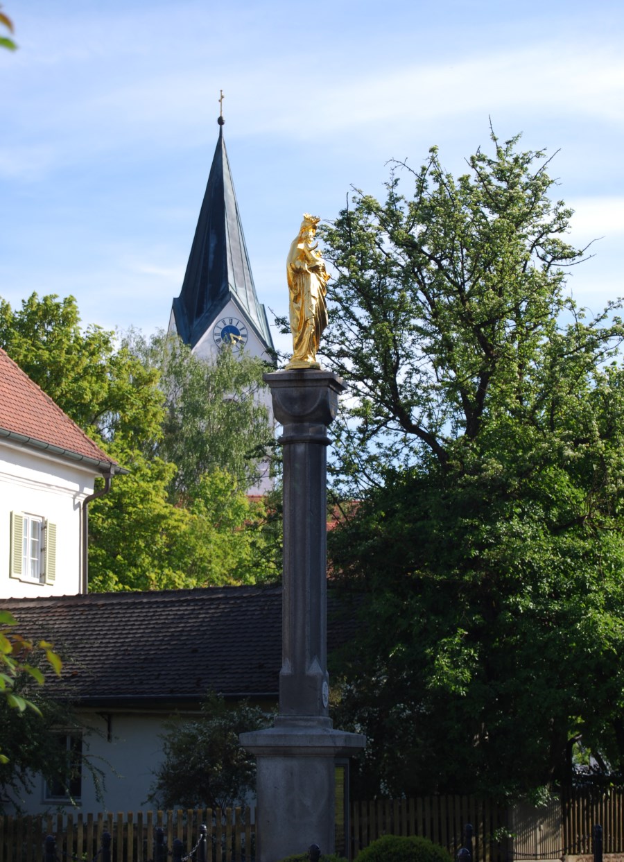 Mariensäule hoch