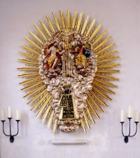 Jetzendorf, St. Johannes, Mariengloriole, Ludwig Fuchs, 1946, mit Madonna von 1691