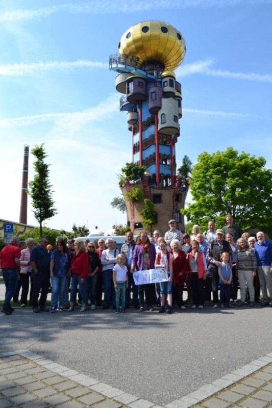 Hundetrwasser-Turm mit Chor