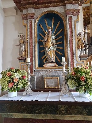 Seitenaltar in St. Leonhard