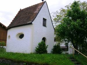 Kapelle in Tinning von außen