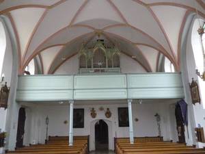 Blick auf die Orgelbühne der Filialkirche in Pietzenkirchen