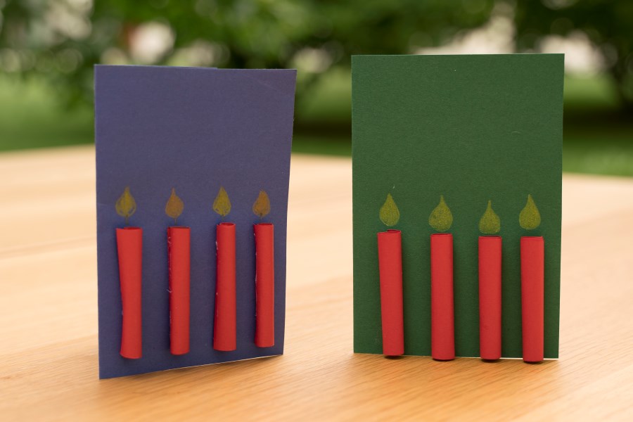 Klappkarten mit Kerzen aus Tonpapier