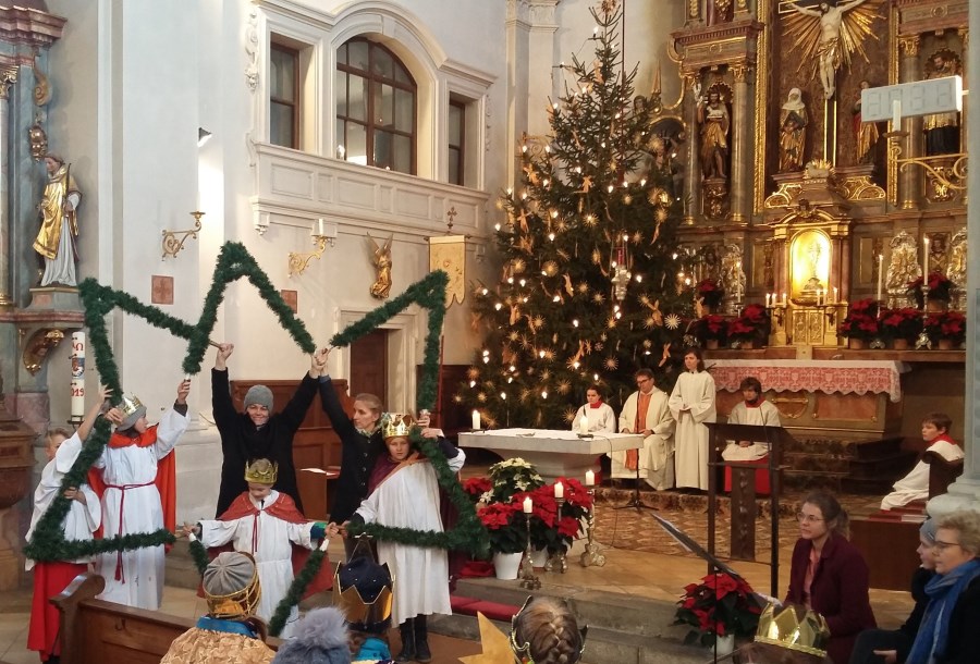 20191229 Familiengottesdienst mit Aussendung der Sternsinger