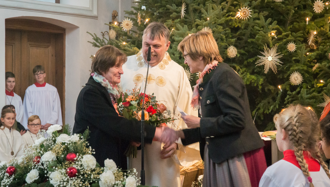 Festgottesdienst zu Maria Lichtmess mit Kerzenweihe und Blasiussegen und Verabschiedung von Diakon Simon Frank