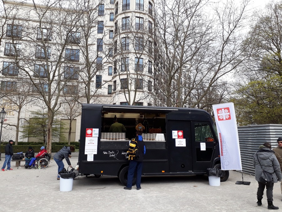 Foodtruck der Caritas