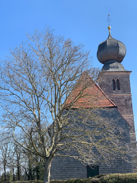 Kirche Bennoberg von außen