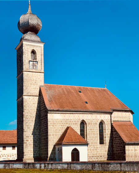 Kirche Maisenberg von außen