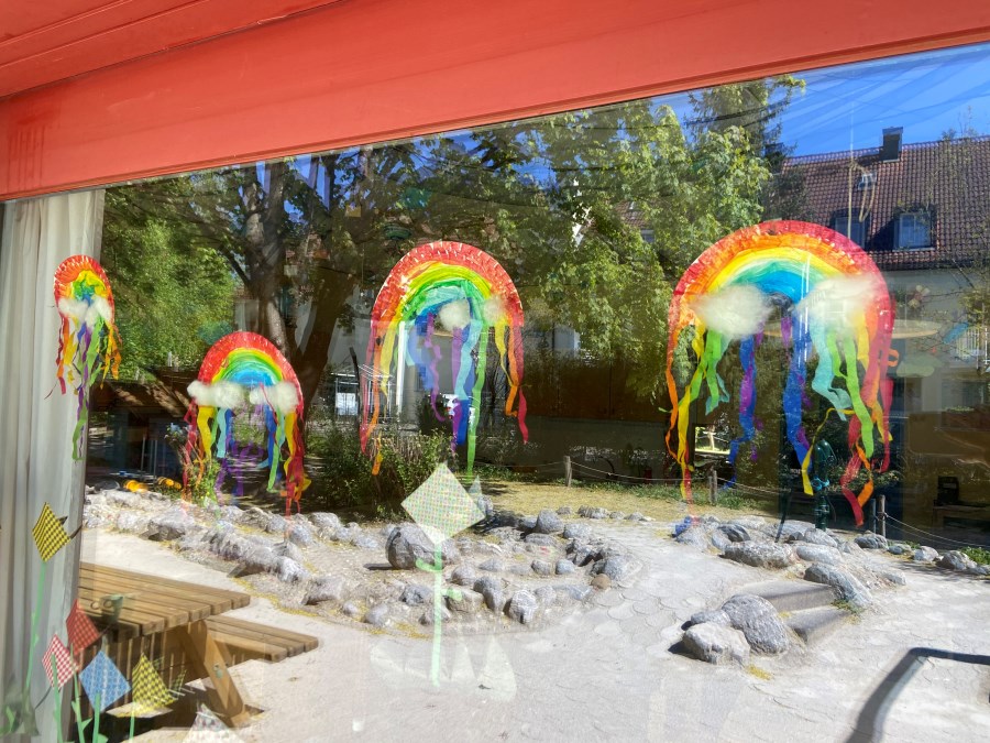 Regenbogen am Fenster