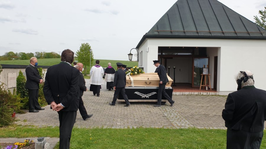 Beerdigung Pfarrer Vejtey